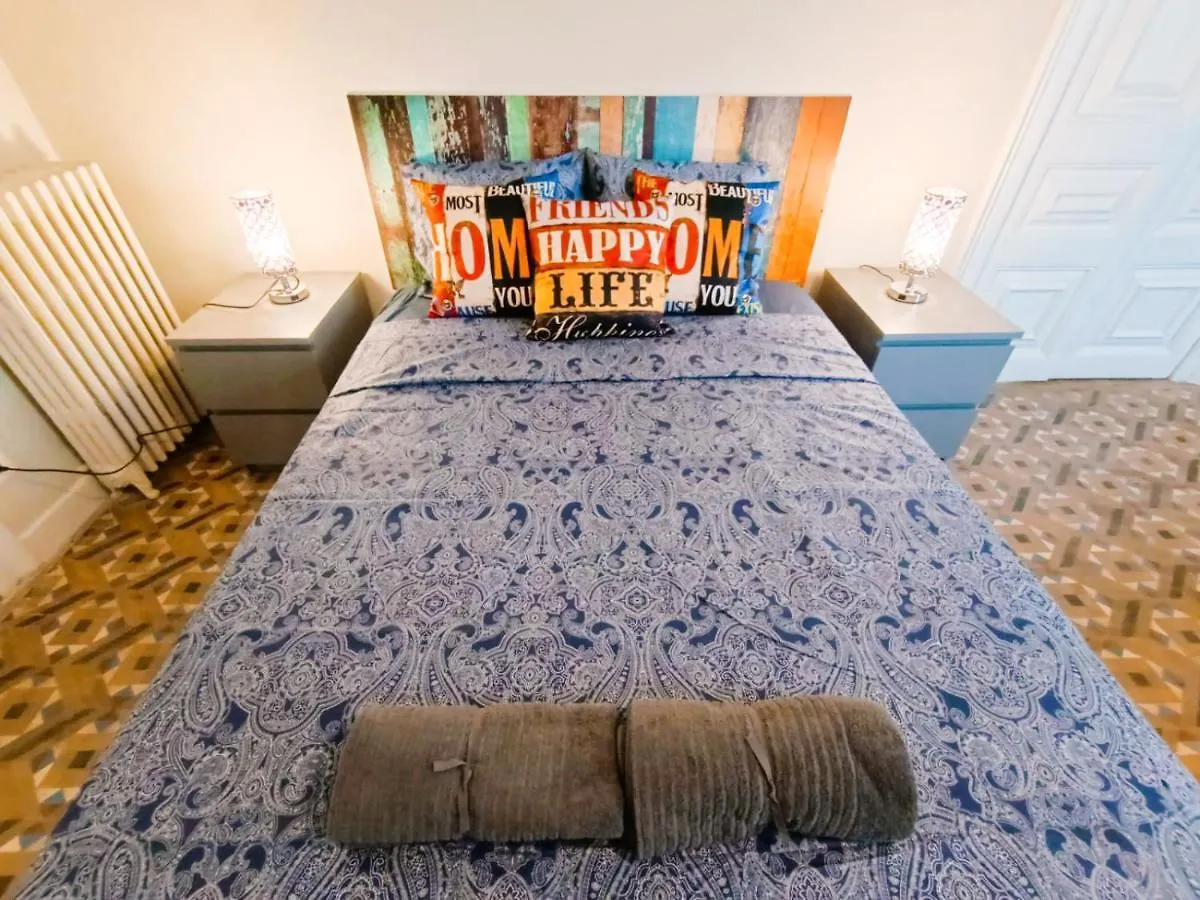 By Plaza Catalunya Rooms Barcelone