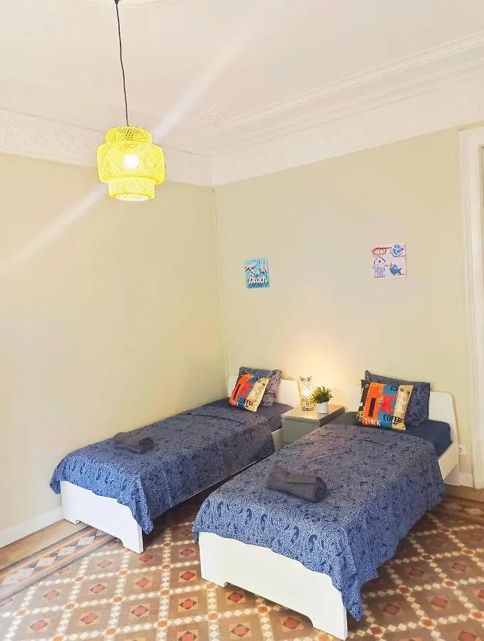 By Plaza Catalunya Rooms Barcelone 0*,